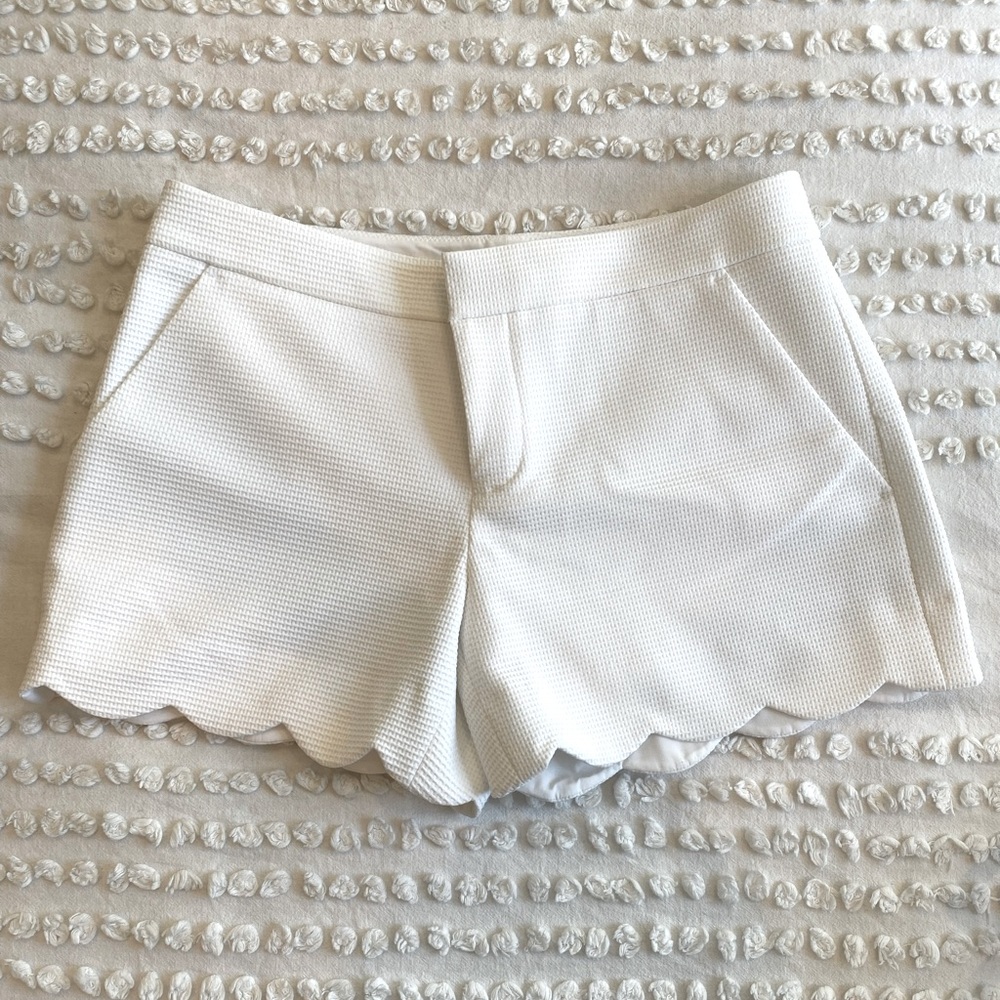 Club Monaco - white shorts, new unworn! Women’s size 0